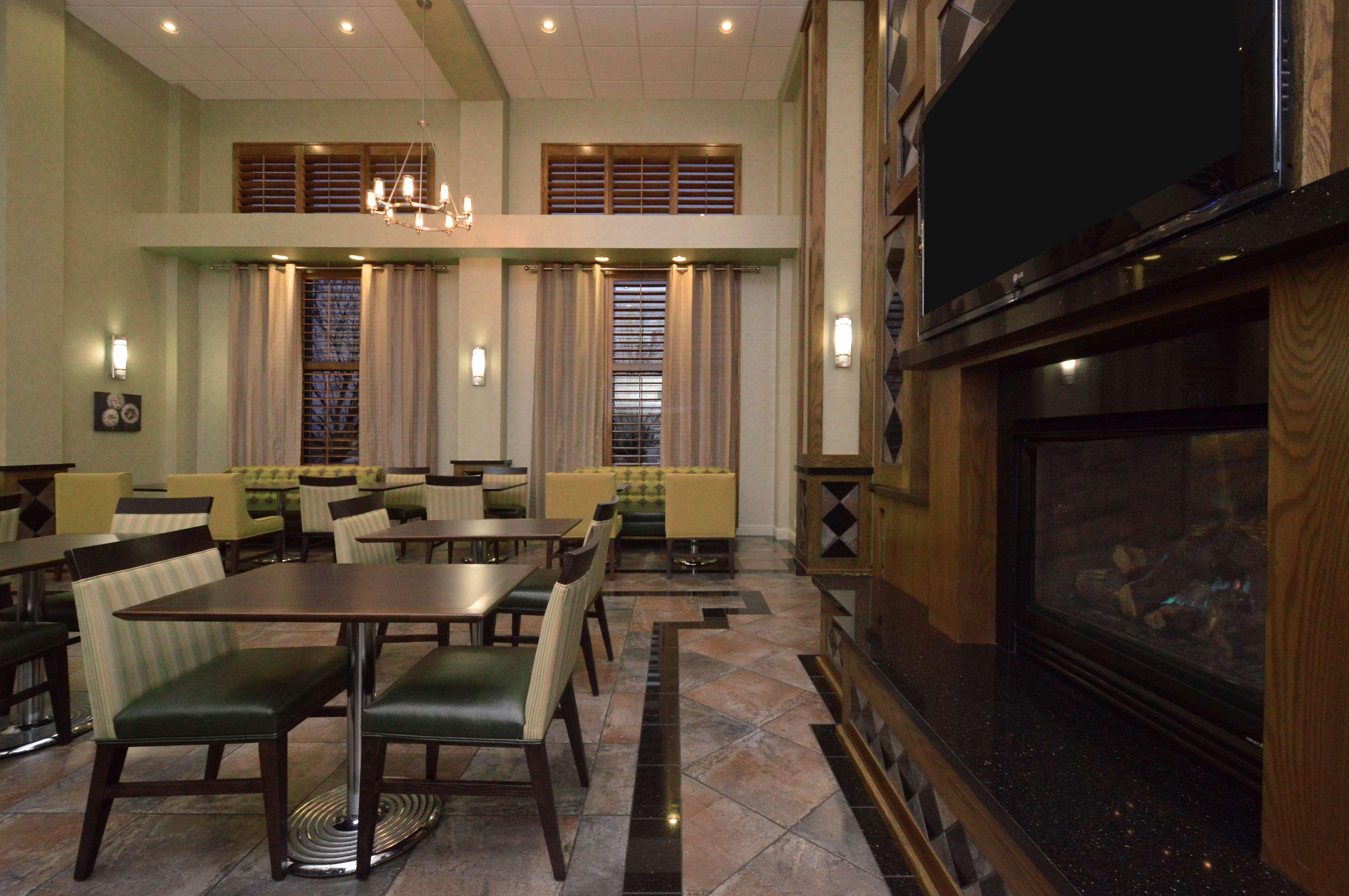 Hampton Inn & Suites Carson City Ngoại thất bức ảnh